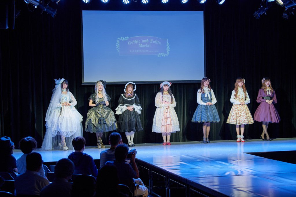 レクレドールコレクション2019AW レポート