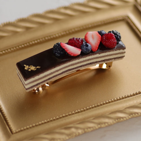 <02006>オペラベリーケーキのバレッタ