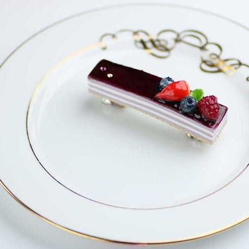 <02007>ブルーベリーヨーグルトケーキのバレッタ
