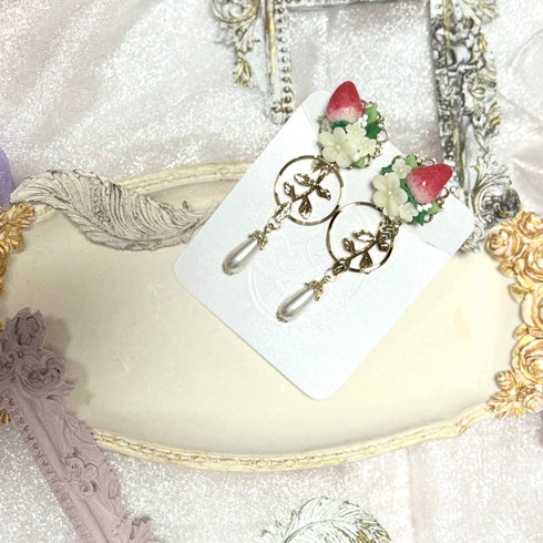 <03016>Strawberry Earring