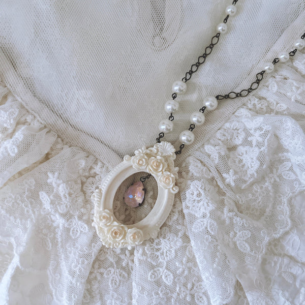 <05025>Rose frame pendant