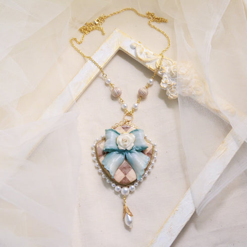 <06003>Ribbon and Rose Necklace, Saxony Blue