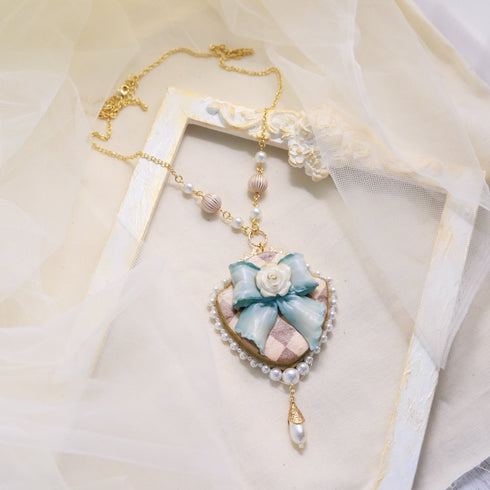 <06003>Ribbon and Rose Necklace, Saxony Blue