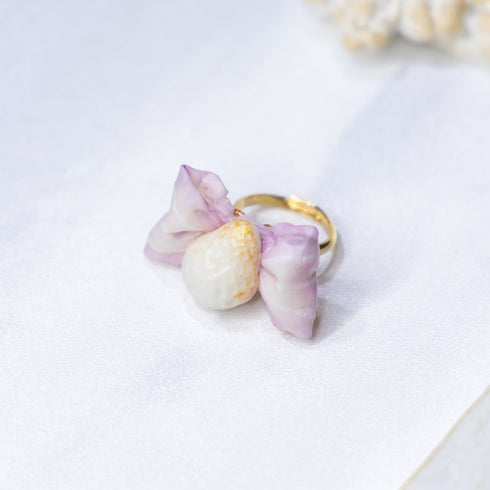 <06024>Ribbon and Strawberry Ring, Lavender