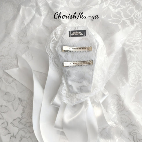 <08001>Rose coffin hair clip white