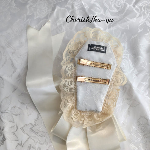 <08007>Rose coffin hair clip Natural white x light blue