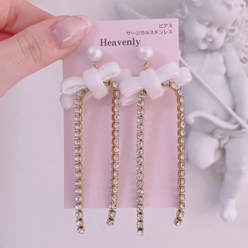 <09037>Velvet Ribbon Earrings White
