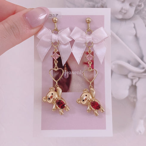 <09064>Flying bear Clip-On Earrings (red belly)