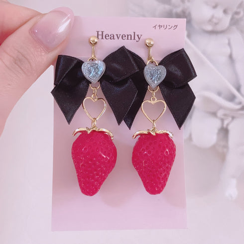 <09079>Black ribbon & red strawberry Clip-On Earrings
