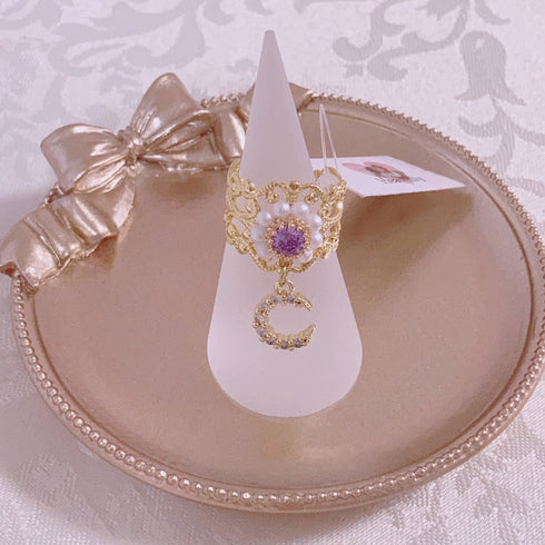 <09165>Gold Color Lace Ring Purple×Moon