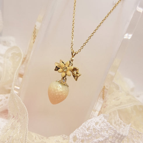 <10011>strawberry&ribbon flour necklace (brilliant pink)