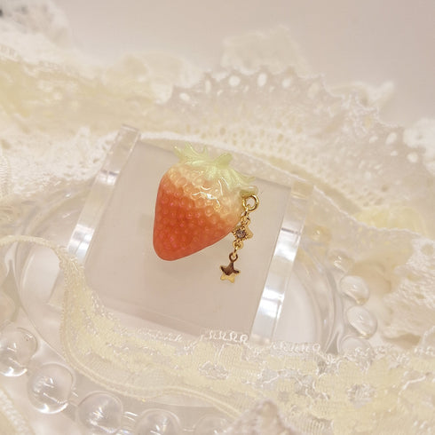 <10025>half cut strawberry ring star charm (elegant rose)