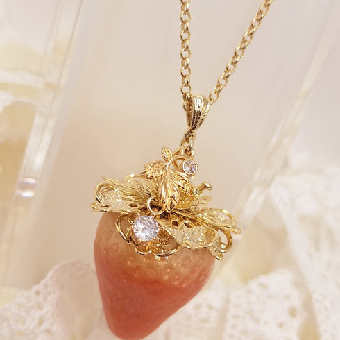 <10060>queen flour princess strawberry necklace (elegant rose)