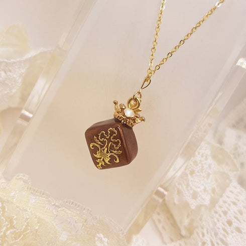 <10075>clown caramel necklace
