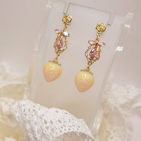 <10079>strawberry rose earrings crystal charm (brilliant pink)