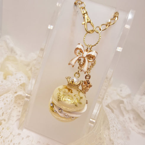 <10090>clown macron rabbit key charm gold print(white)