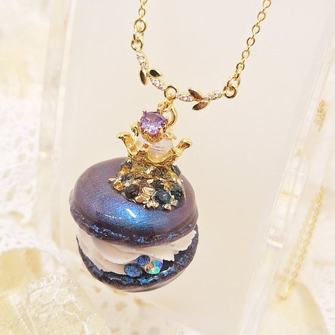 <10091>dark crystal clown macron necklace(3 blue stone)