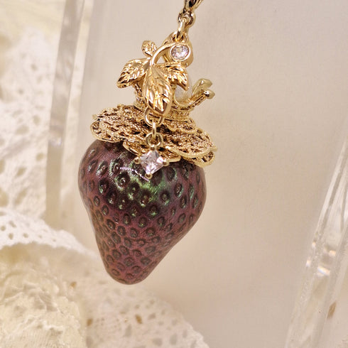 <10096>dark princess strawberry leaf necklace(clear stone)