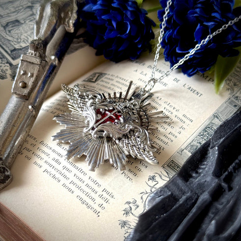 <12009>Vas Incarnationis necklace - Heart - Red