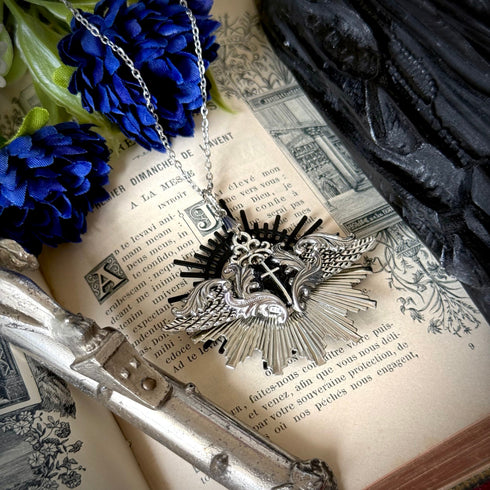 <12010>Vas Incarnationis necklace - Heart - Black