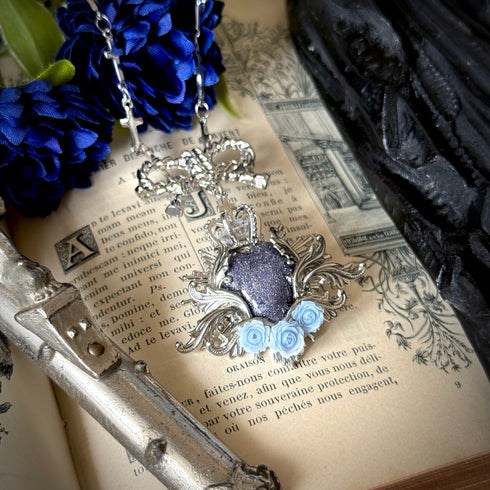 <12030>The Virtuous Rose necklace - Silver Light Blue