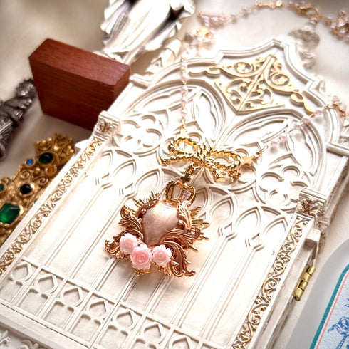 <12032>The Virtuous Rose necklace - Gold Light Rose