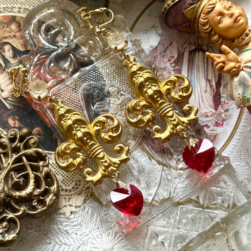 <12078>Fleur - de- Lis - Red
