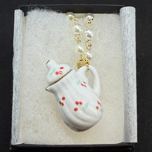 <14042>Antique tea pot necklace small cherry