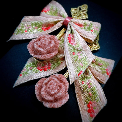 <14057>Antique Ribbon Rose Sugar Spoon Earrings pink