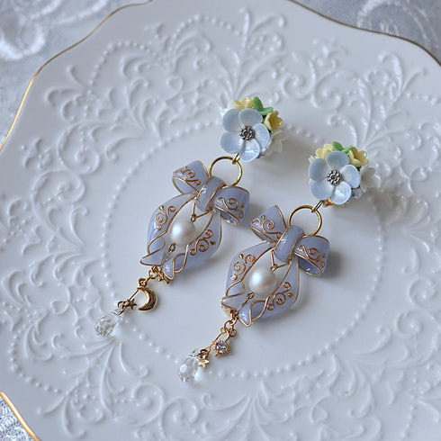 <15005>【NOMOAYA & Lala m'your】Nemophila Floral Earrings
