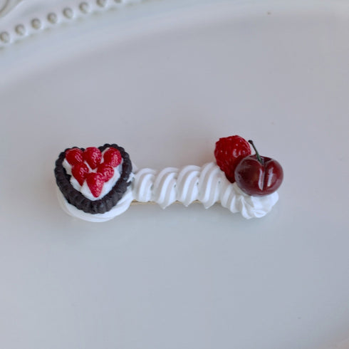 <15047>Strawberry Pie Hairclip