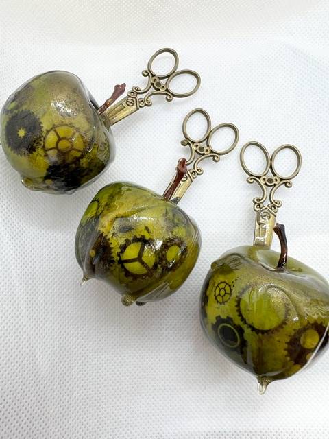 <17048>Blue Apple Gear Necklace