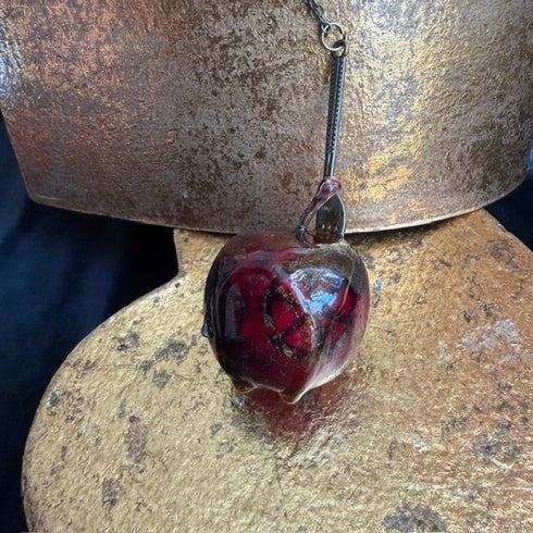 <17089>Poison Apple Necklace(red × folk)