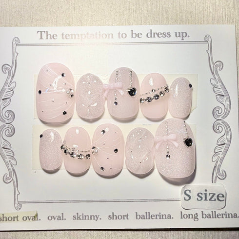 <23033>ピンクリボンとハート ショートオーバル(S)
