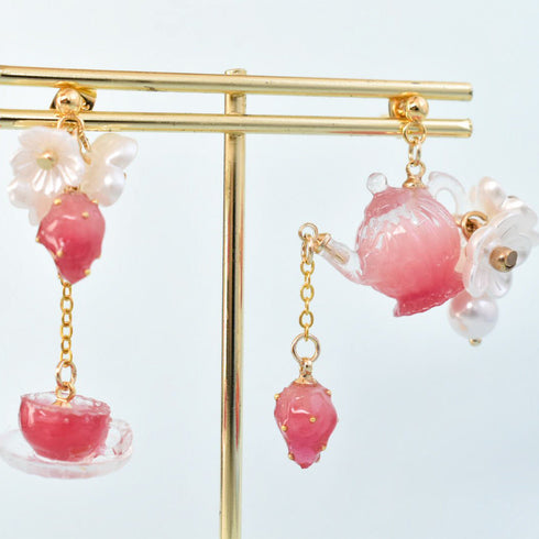 <25009>Dreamy Strawberry Tea Set Red to Pink Gradient (Pierce)