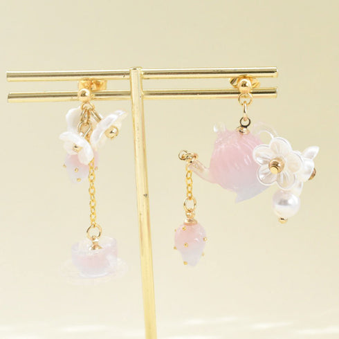<25012>Dreamy Strawberry Tea Set Saxe to Pink Gradient (Earring)