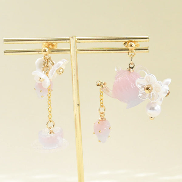 <25012>Dreamy Strawberry Tea Set Saxe to Pink Gradient (Earring)