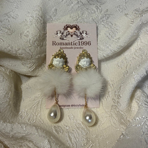 <25018>angel classical drop far イヤリング