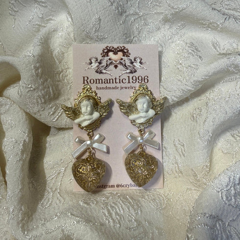 <25021>antique angel イヤリング