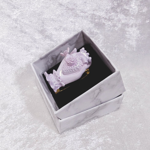 <26011>Psyche Brooch