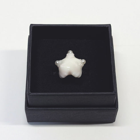 <26025>Doll’s Chest Ring