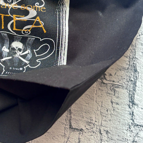 <28029>Drawstring Tote Bag -Tea in the Woods-
