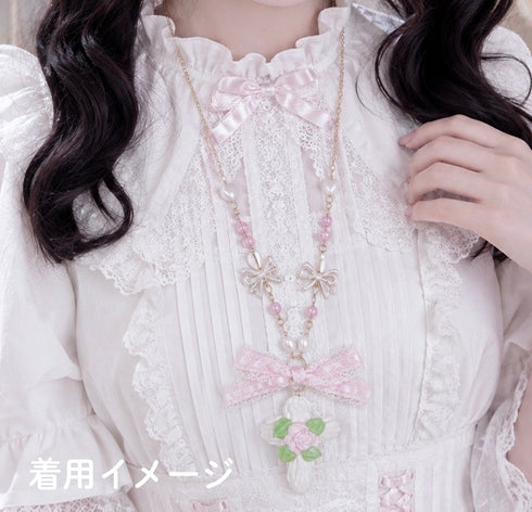 <31005>ホイップ十字架のネックレス 白