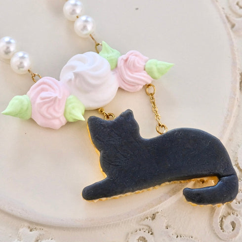 <31010>黒猫クッキーのネックレス おすわり