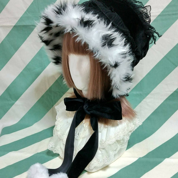 ダルメシアンファーの総レースボンネット黒