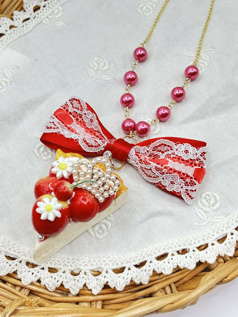 可愛いさくらんぼ🍒の赤いネックレス