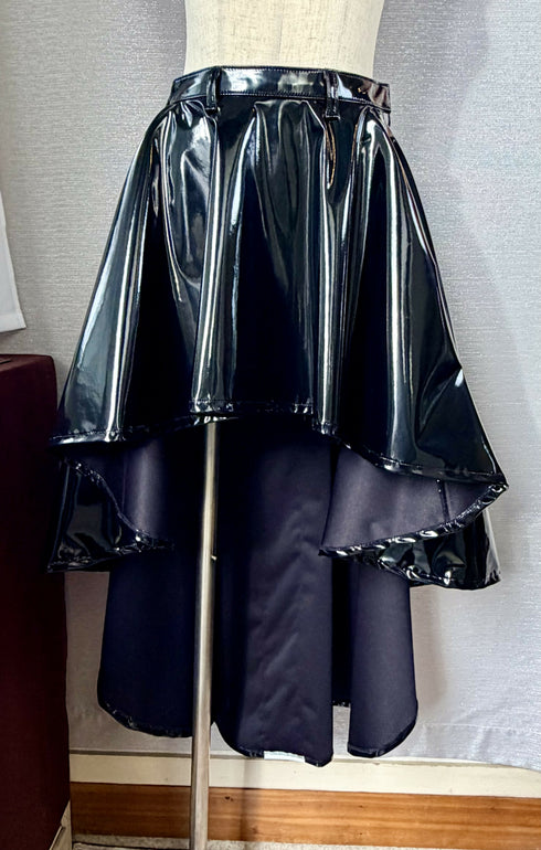 十字架テールスカート