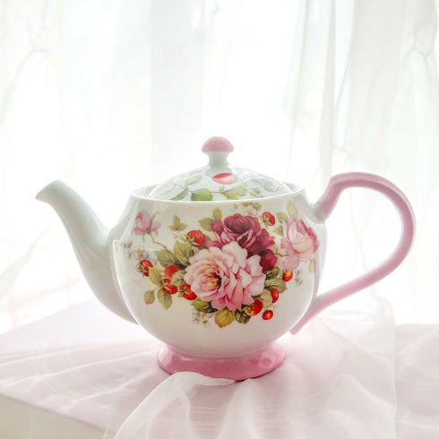 Strawberry Rose Tea Set – 甘くときめく苺とバラのティータイム