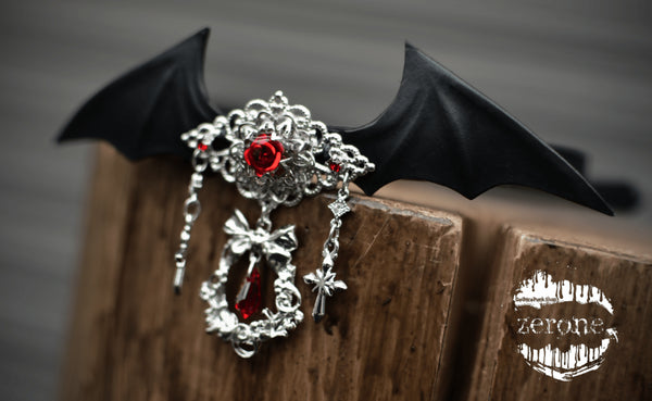 羽付き使い魔のチョーカー①