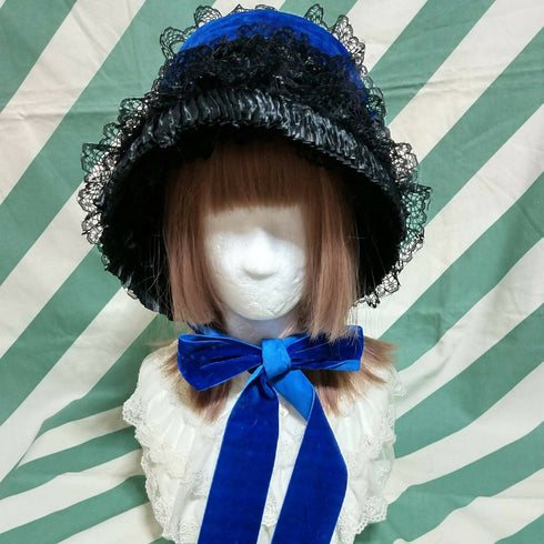 ブルーリボンの総レースボンネット黒